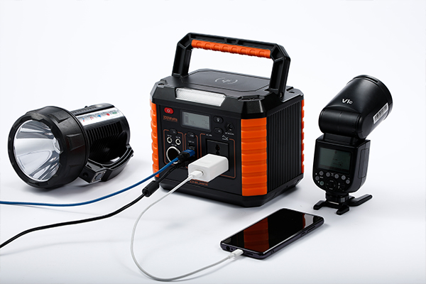 â€œPrivate Power Station—သင်၏ ပြင်ပခရီးသွားများအတွက်—Chilwee Portable Energy Storage သည် သိပ္ပံနှင့်နည်းပညာ၏ ထက်မြက်သောခံစားမှုကို ပေးဆောင်သည်။